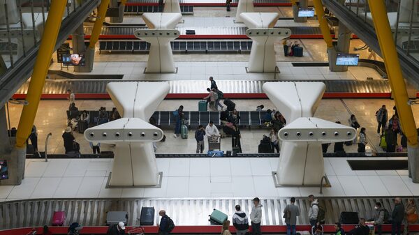 España planea ampliar el aeropuerto de Madrid con miras a viajeros de LatAm España planea ampliar el aeropuerto de Madrid con miras a viajeros de LatAm