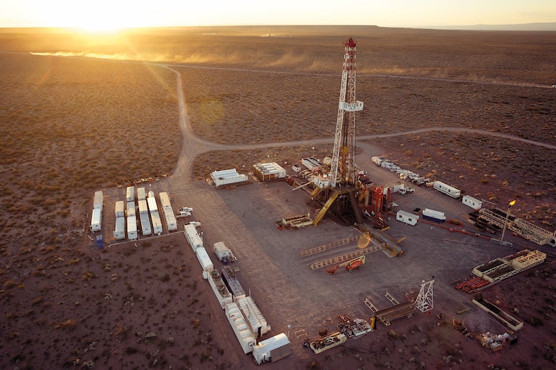 Citi considera que Vaca Muerta sigue siendo competitiva, con un punto de equilibrio por debajo de US$45 por barril y condiciones que favorecen la expansión de la producción. Citi considera que Vaca Muerta sigue siendo competitiva, con un punto de equilibrio por debajo de US$45 por barril y condiciones que favorecen la expansión de la producción.