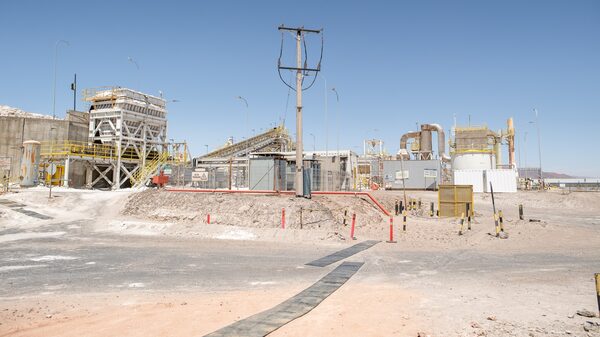 BYD y Tsinghan dispuestas a dialogar con Chile sobre litio, según la Embajada de China BYD y Tsinghan dispuestas a dialogar con Chile sobre litio, según la Embajada de China