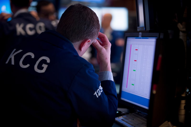 Operadores informan problemas con los precios en vivo del S&P 500 y el Dow Jones Operadores informan problemas con los precios en vivo del S&P 500 y el Dow Jones