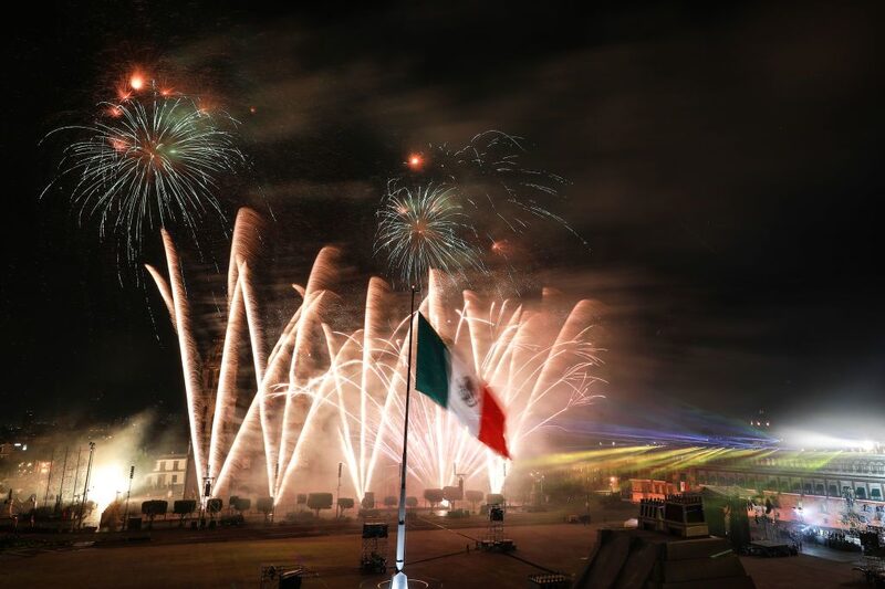 Foto de las celebraciones del día de la independencia en México. Foto de las celebraciones del día de la independencia en México.
