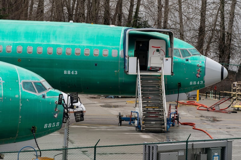 The Boeing Manufacturing Facility As Shares Slide The Boeing Manufacturing Facility As Shares Slide
