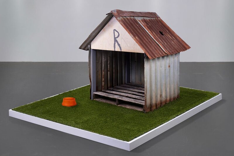 La casa fue perforada por un meteorito. Su precio se calcula entre US$200.000 y 300.000 La casa fue perforada por un meteorito. Su precio se calcula entre US$200.000 y 300.000