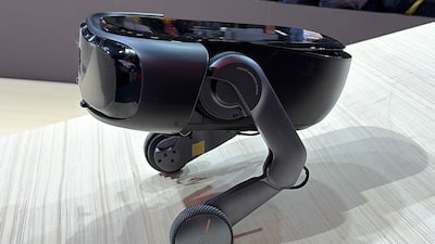 Fabricante de aspiradoras robóticas muestra un modelo que sube escaleras Fabricante de aspiradoras robóticas muestra un modelo que sube escaleras