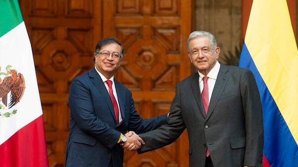 Petro está enfrentando una reacción conservadora: AMLO Petro está enfrentando una reacción conservadora: AMLO