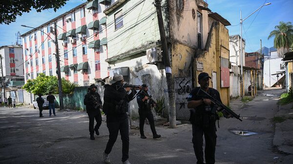 Brasil busca cooperação com EUA para combater crime organizado e contrabando de armas Brasil busca cooperação com EUA para combater crime organizado e contrabando de armas