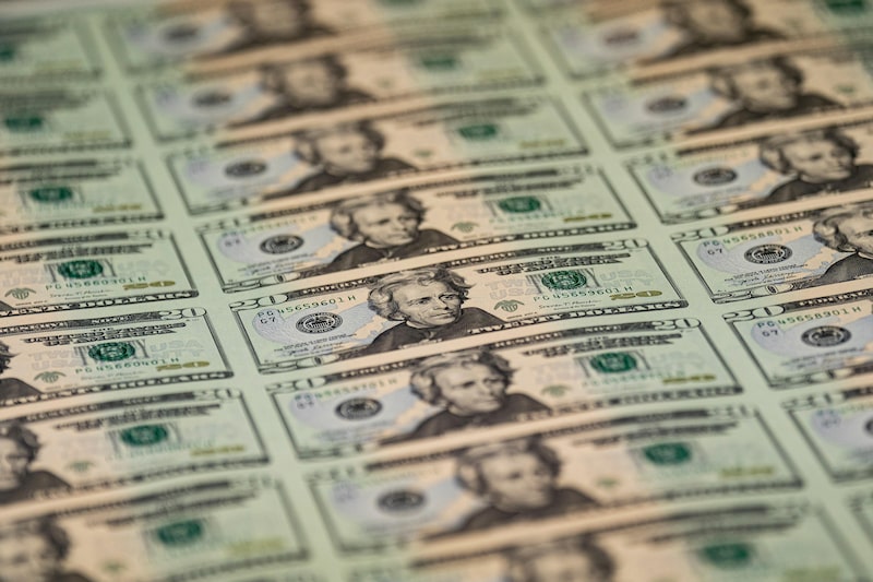 Dólar cae a su nivel más bajo desde mayo tras comentarios de Waller y el repunte del yen Dólar cae a su nivel más bajo desde mayo tras comentarios de Waller y el repunte del yen