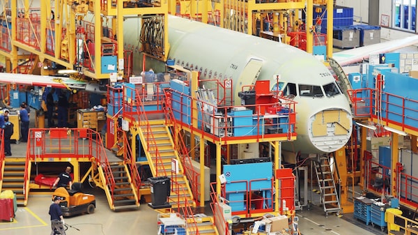Airbus tropieza con fallos de producción y revisa entregas en plena recuperación de Boeing Airbus tropieza con fallos de producción y revisa entregas en plena recuperación de Boeing