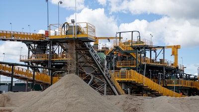 Tribunal suspende licenças e interrompe atividades de mina da Sigma Lithium em MG Tribunal suspende licenças e interrompe atividades de mina da Sigma Lithium em MG