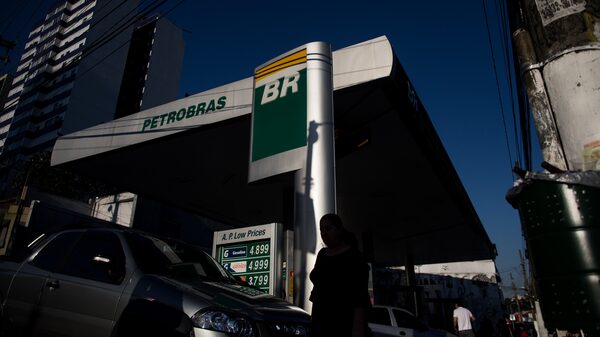 Del tanque al paraíso fiscal: bandas usan gasolineras en Brasil para blanquear millones Del tanque al paraíso fiscal: bandas usan gasolineras en Brasil para blanquear millones