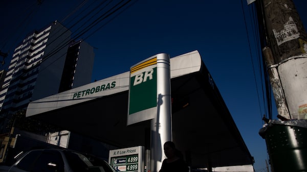 Petrobras deve dobrar geração de caixa no segundo trimestre, projetam bancos Petrobras deve dobrar geração de caixa no segundo trimestre, projetam bancos