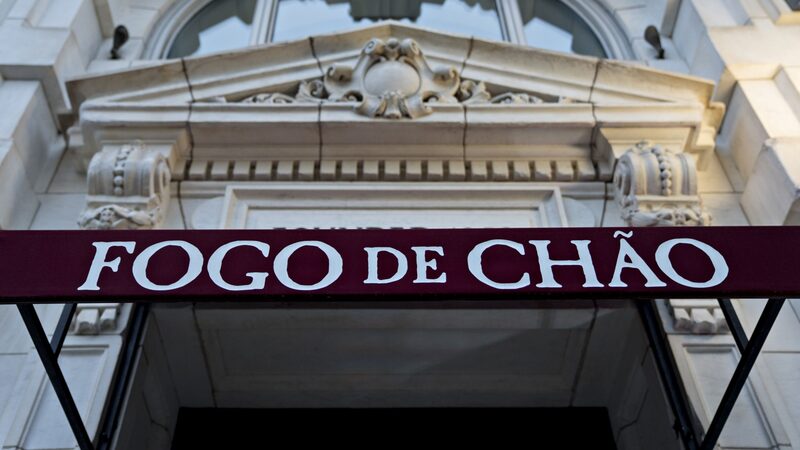 Fogo de Chão: Deutsche vai a mercado para vender dívida de US$ 550 mi pelo negócio Fogo de Chão: Deutsche vai a mercado para vender dívida de US$ 550 mi pelo negócio