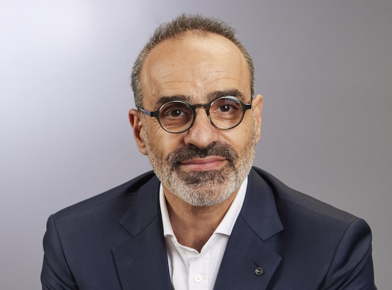 Leondis ingressou na Nissan em 2004 como chefe de finanças na Austrália e, desde 2024, atua no Japão, onde lidera as operações industriais e de produtos globais. Leondis ingressou na Nissan em 2004 como chefe de finanças na Austrália e, desde 2024, atua no Japão, onde lidera as operações industriais e de produtos globais.