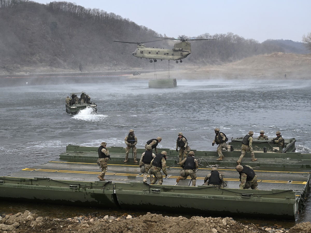 Trump reduce maniobras militares con Corea del Sur