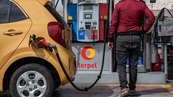 Colombia prohibiría carros a gasolina para 2040: ¿por qué la industria duda de eso? Colombia prohibiría carros a gasolina para 2040: ¿por qué la industria duda de eso?