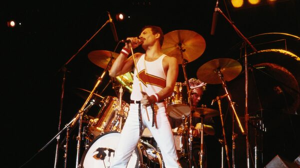 Las posesiones de Freddie Mercury se venderán en una subasta Las posesiones de Freddie Mercury se venderán en una subasta