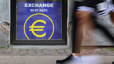 Euro toca mínimo de dos meses mientras operadores de opciones aumentan coberturas bajistas Euro toca mínimo de dos meses mientras operadores de opciones aumentan coberturas bajistas
