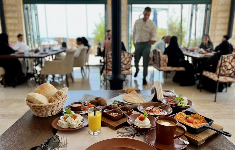 O mercado de benefícios corporativos - que inclui o vale-refeição - movimenta estimados R$ 150 bilhões ao ano no Brasil e é liderado por grandes empresas nacionais e globais (Foto: Lisa Fleisher/Bloomberg) O mercado de benefícios corporativos - que inclui o vale-refeição - movimenta estimados R$ 150 bilhões ao ano no Brasil e é liderado por grandes empresas nacionais e globais (Foto: Lisa Fleisher/Bloomberg)