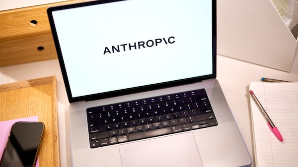 Restrição da Casa Branca à IA da Anthropic abre as portas para modelos da China Restrição da Casa Branca à IA da Anthropic abre as portas para modelos da China