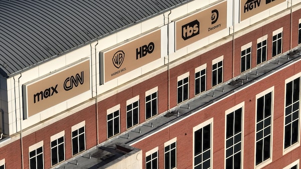 Las ofertas rivales por Warner Bros. revela el declive de la televisión por cable Las ofertas rivales por Warner Bros. revela el declive de la televisión por cable