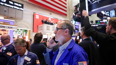 Wall Street inicia el segundo semestre con caídas mientras el mercado sigue intervención de Warsh Wall Street inicia el segundo semestre con caídas mientras el mercado sigue intervención de Warsh