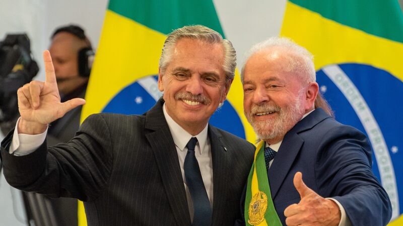 Exclusivo: Argentina atrasa pagamento ao Brasil por produção de notas de pesos Exclusivo: Argentina atrasa pagamento ao Brasil por produção de notas de pesos