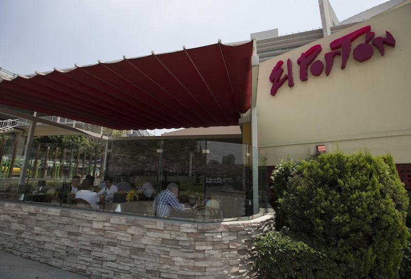 La máxima operadora de otras marcas en México como Starbucks, Domino's y The Cheesecake Factory, ha estado tratando de cuidar su rentabilidad, quiere incrementarla y para ello desde hace tiempo anunció una reestructura de su portafolio. La máxima operadora de otras marcas en México como Starbucks, Domino's y The Cheesecake Factory, ha estado tratando de cuidar su rentabilidad, quiere incrementarla y para ello desde hace tiempo anunció una reestructura de su portafolio.