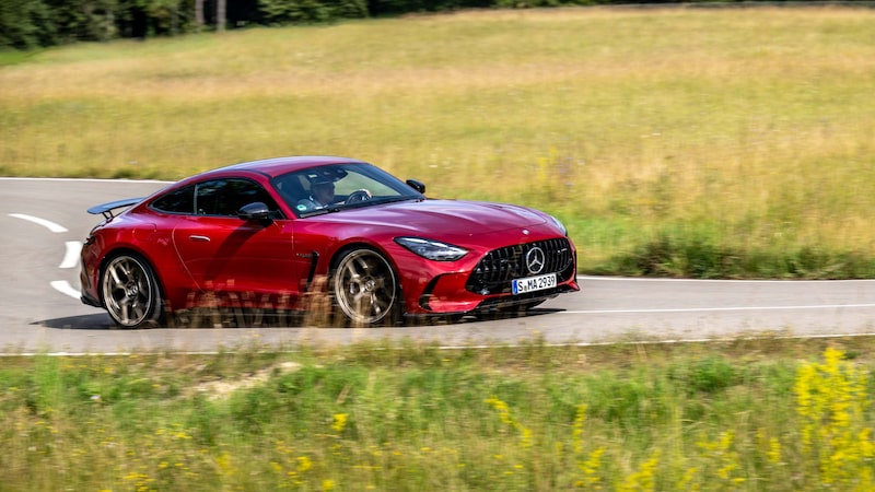 Híbrido da Mercedes AMG de US$ 200.000 é o carro favorito do ano, diz especialista Híbrido da Mercedes AMG de US$ 200.000 é o carro favorito do ano, diz especialista