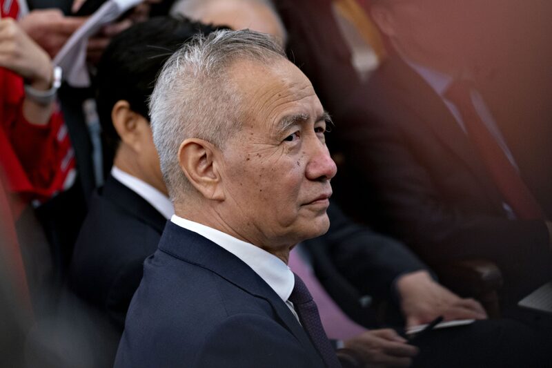 Autoridade chinesa se reuniu com o presidente Joe Biden por videochamada nesta terça-feira (5) Autoridade chinesa se reuniu com o presidente Joe Biden por videochamada nesta terça-feira (5)