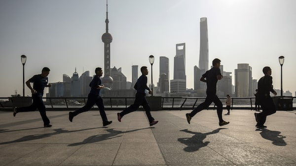 Riesgo de recesión global aumenta mientras China pone presión sobre EE.UU: Banco Mundial Riesgo de recesión global aumenta mientras China pone presión sobre EE.UU: Banco Mundial