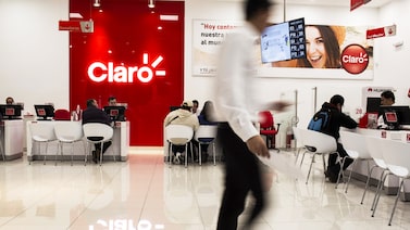 Acciones de América Móvil, de Carlos Slim, suben y Wall Street ve potencial alcista de 24% Acciones de América Móvil, de Carlos Slim, suben y Wall Street ve potencial alcista de 24%