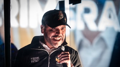 Cepeda busca cargos penales contra su rival en las elecciones de Colombia Cepeda busca cargos penales contra su rival en las elecciones de Colombia