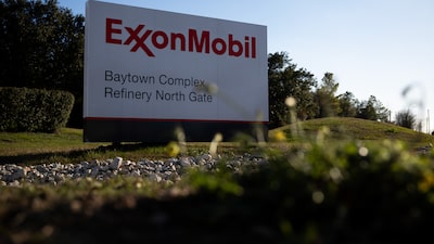 Trump arremete contra Exxon y Chevron por sus altas ganancias en medio de la guerra con Irán Trump arremete contra Exxon y Chevron por sus altas ganancias en medio de la guerra con Irán