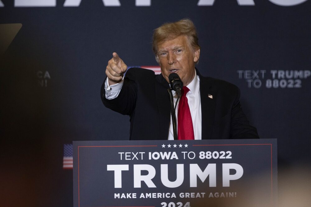 Donald Trump Holds Iowa Campaign Rally Donald Trump Holds Iowa Campaign Rally