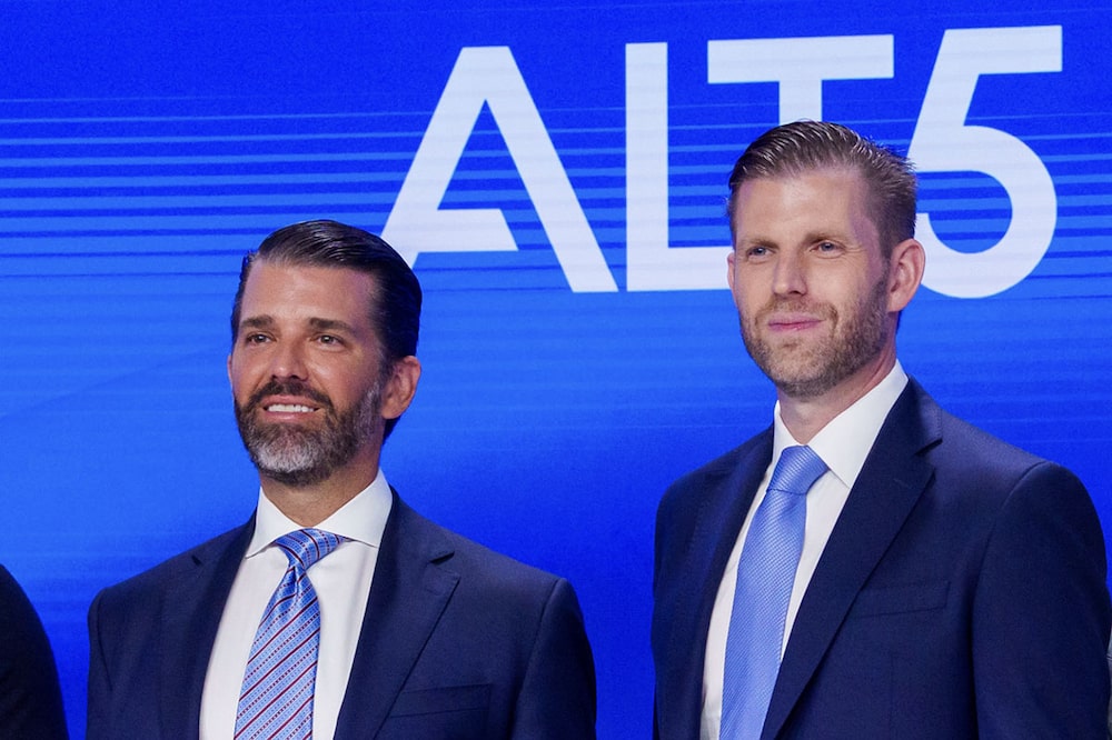 Donald Trump Jr., vicepresidente ejecutivo de desarrollo y adquisiciones de Trump Organization Inc., Eric Trump, vicepresidente ejecutivo de Trump Organization Inc. Fotógrafo: Bloomberg/Bloomberg. Donald Trump Jr., vicepresidente ejecutivo de desarrollo y adquisiciones de Trump Organization Inc., Eric Trump, vicepresidente ejecutivo de Trump Organization Inc. Fotógrafo: Bloomberg/Bloomberg.