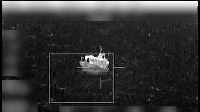 Ecuador declara inocentes a 32 tripulantes de barcos atacados por EE.UU. en el Pacífico Ecuador declara inocentes a 32 tripulantes de barcos atacados por EE.UU. en el Pacífico