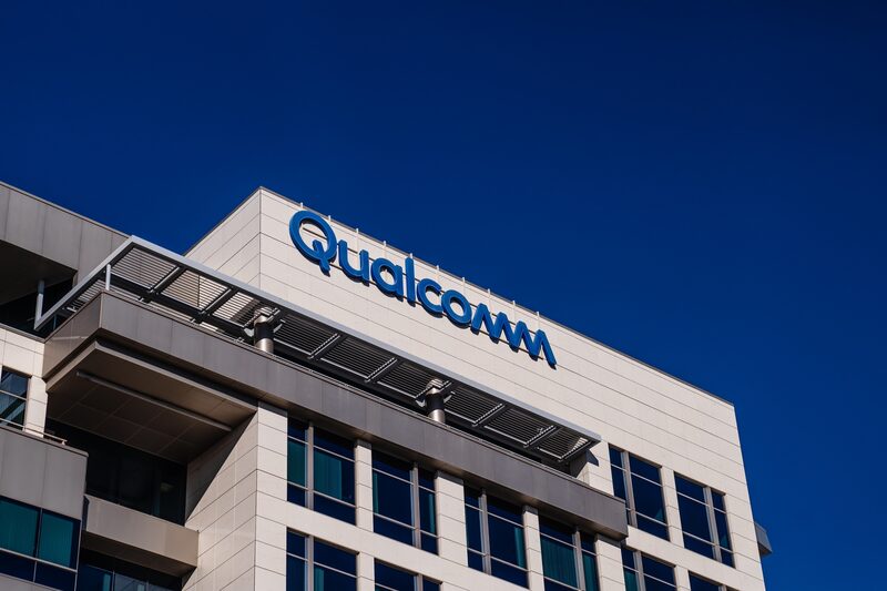 Qualcomm derrota demanda de Arm por violación de licencia de diseño de chips. Qualcomm derrota demanda de Arm por violación de licencia de diseño de chips.
