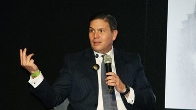 Trayectoria y hoja de vida de Juan Carlos Pinzón, posible precandidato del Centro Democrático Trayectoria y hoja de vida de Juan Carlos Pinzón, posible precandidato del Centro Democrático