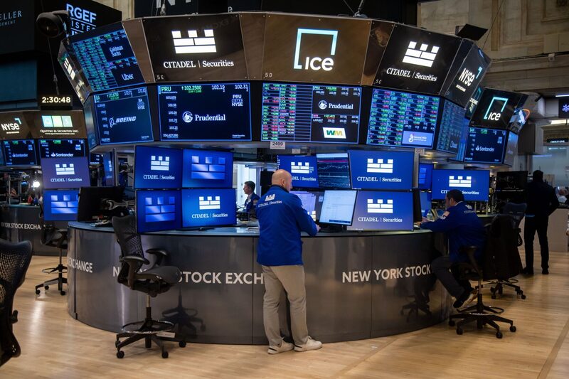 Daybreak; EE.UU. y China acuerdan reducir aranceles y Perú celebra a León XIV. Daybreak; EE.UU. y China acuerdan reducir aranceles y Perú celebra a León XIV.