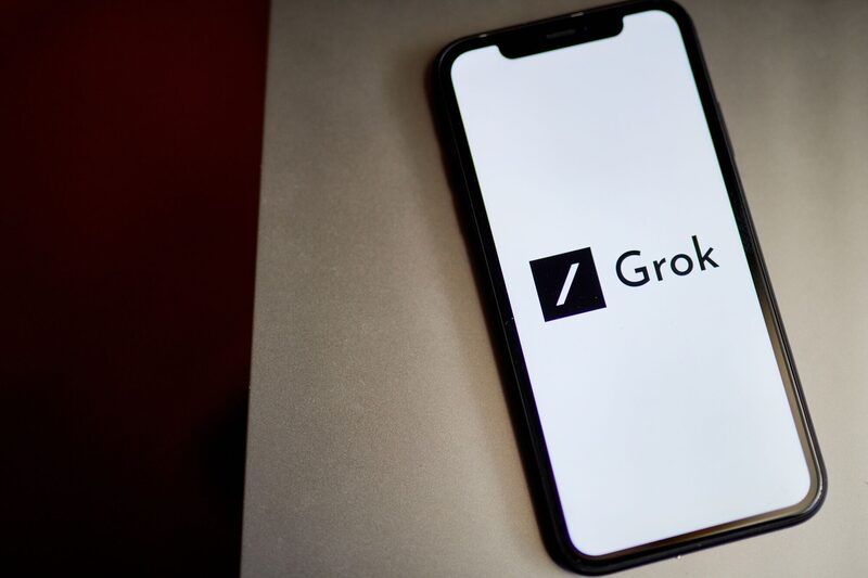 El chatbot Grok llegará a los vehículos Tesla la próxima semana: Elon Musk. El chatbot Grok llegará a los vehículos Tesla la próxima semana: Elon Musk.