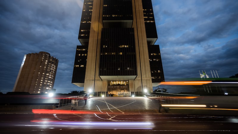 Banco Central ‘não pode ignorar’ guerra no Irã ao avaliar juros, diz diretor Banco Central ‘não pode ignorar’ guerra no Irã ao avaliar juros, diz diretor