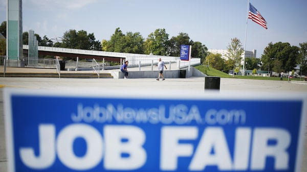 Mexicanos con licenciatura ganan 6,5 veces más salario en EE.UU. que en México Mexicanos con licenciatura ganan 6,5 veces más salario en EE.UU. que en México