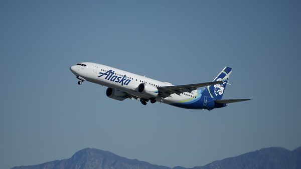 Alaska Air suspende el programa de protección de precios del petróleo Alaska Air suspende el programa de protección de precios del petróleo