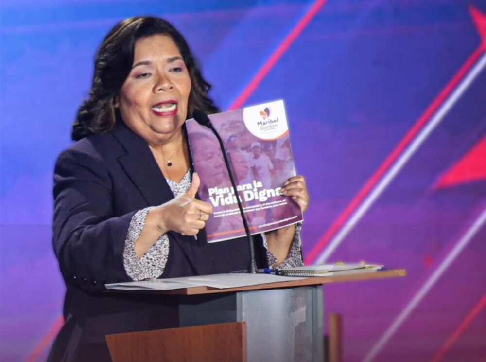 Maribel Gordón Calderón Maribel Gordón Calderón