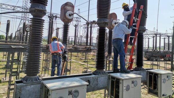 Si no hay crisis de energía en Centroamérica, ¿por qué hay tantos cortes en Honduras? Si no hay crisis de energía en Centroamérica, ¿por qué hay tantos cortes en Honduras?