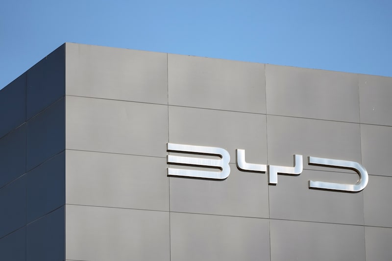 BYD toma el control total de la empresa que tenía con Mercedes-Benz en China BYD toma el control total de la empresa que tenía con Mercedes-Benz en China