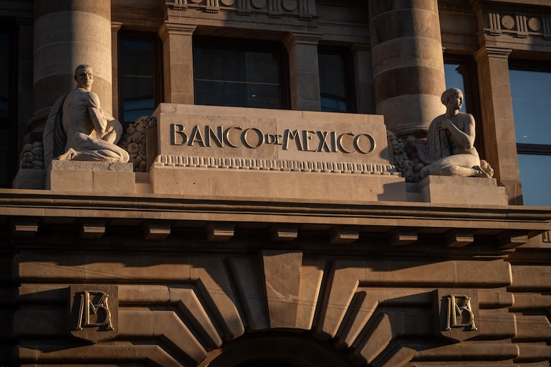 The Bank of Mexico (Banxico) headquarters in Mexico City, Mexico, on Thursday, Feb. 8, 2024. Mexico's central bank is expected to hold the benchmark rate at 11.25% for a seventh consecutive meeting as accelerating non-core inflation rises due to higher food and energy prices. Photographer: Victoria Razo/Bloomberg The Bank of Mexico (Banxico) headquarters in Mexico City, Mexico, on Thursday, Feb. 8, 2024. Mexico's central bank is expected to hold the benchmark rate at 11.25% for a seventh consecutive meeting as accelerating non-core inflation rises due to higher food and energy prices. Photographer: Victoria Razo/Bloomberg