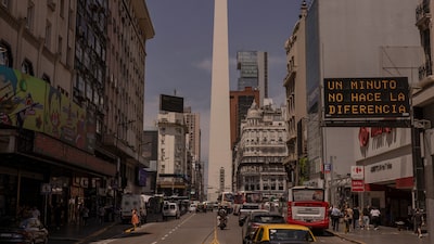 Inversores ven valor en deuda argentina pese a la incertidumbre electoral Inversores ven valor en deuda argentina pese a la incertidumbre electoral