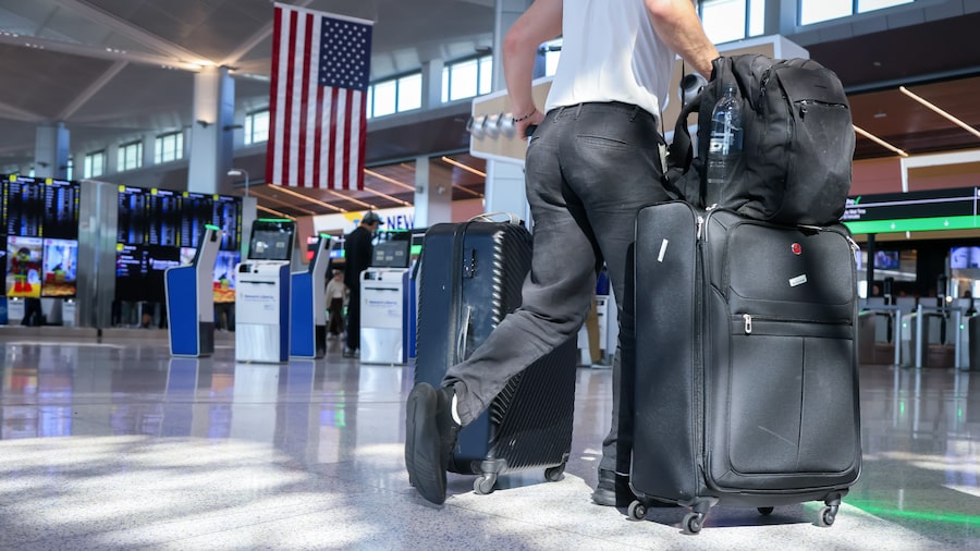 Trump detiene lotería de ‘green cards’ tras ataques en la Universidad de Brown y el MIT Trump detiene lotería de ‘green cards’ tras ataques en la Universidad de Brown y el MIT