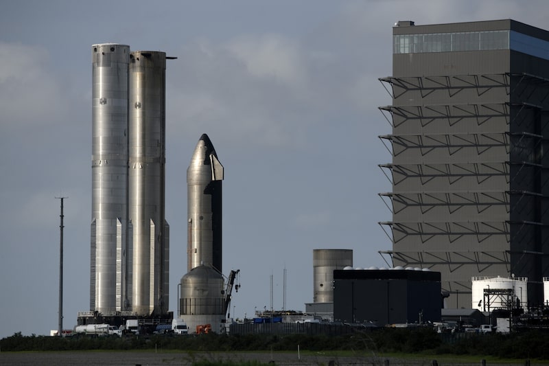 Musk estaría evaluando sacar a bolsa a SpaceX el mes de su cumpleaños y de un evento planetario. Musk estaría evaluando sacar a bolsa a SpaceX el mes de su cumpleaños y de un evento planetario.